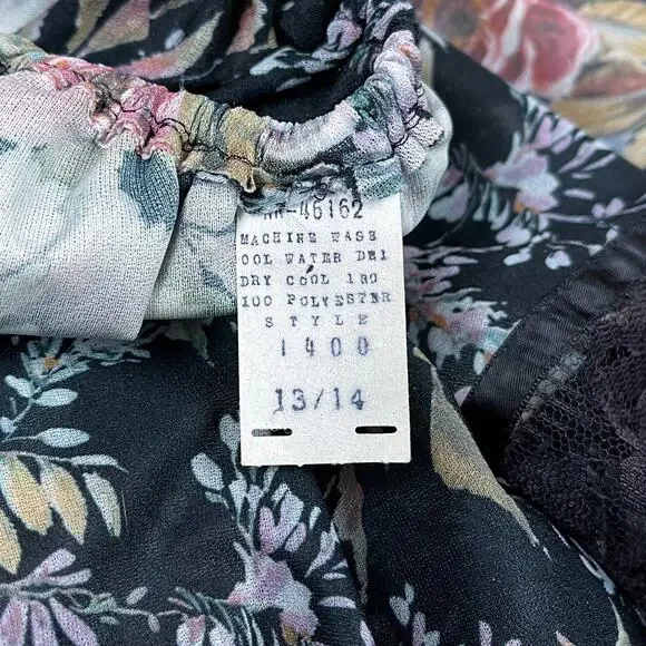 Vintage 1970s Black Floral A-Line Cape Maxi Dress - Picture 5 of 7